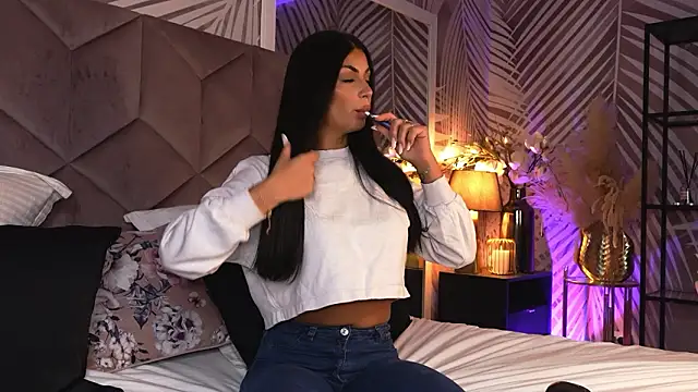 EvaRhea online show from 23, 3, 2026