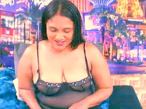 Snapshot of IndianSexyLady4u chatting on 12, 9, 2025 IndianSexyLady4u online show from 12, 9, 2025