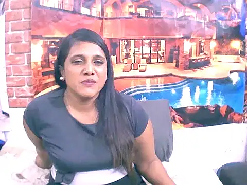 IndianSexyLady4u online show from 2, 11, 2025