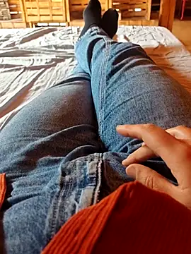 Snapshot of Horny_mummy chatting on 8, 5, 2026 Horny mummy online show from 8, 5, 2026