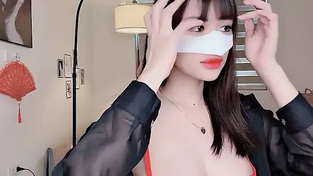 MaiLiiil online show from 9, 9, 2025