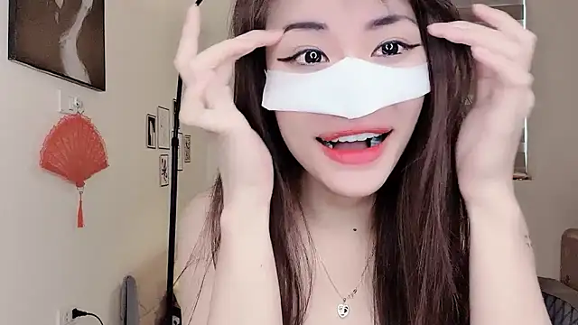 MaiLiiil online show from 14, 9, 2025