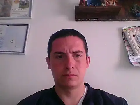 Snapshot of mickseb89 chatting on 17, 3, 2026 mickseb89 online show from 17, 3, 2026