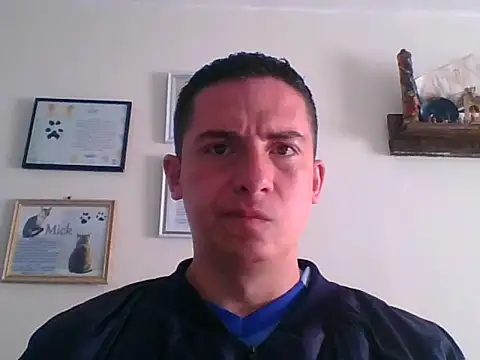 Snapshot of mickseb89 chatting on 7, 4, 2026 mickseb89 online show from 7, 4, 2026