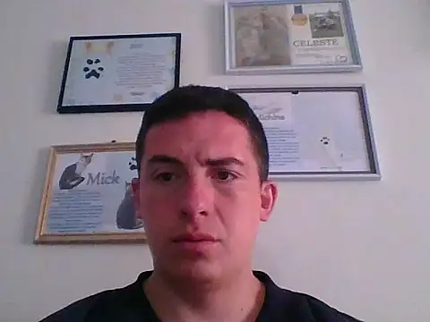 Snapshot of mickseb89 chatting on 25, 5, 2026 mickseb89 online show from 25, 5, 2026