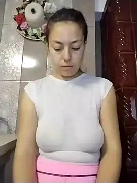 LenaBloomy online show from 3, 10, 2025