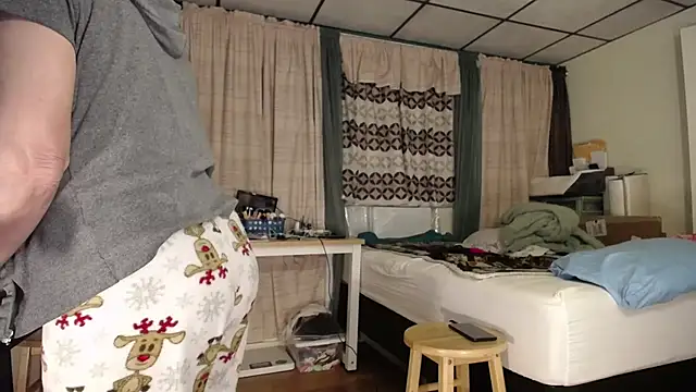 ANALTRAINING4U2 online show from 5, 3, 2025