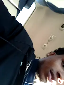 Snapshot of Dropdingo chatting on 16, 10, 2025 Dropdingo online show from 16, 10, 2025