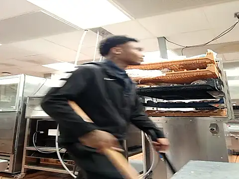 Snapshot of Dropdingo chatting on 31, 10, 2025 Dropdingo online show from 31, 10, 2025