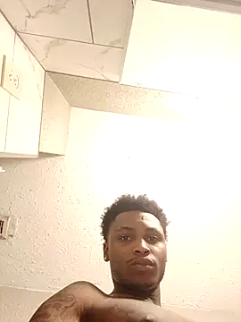 Snapshot of Dropdingo chatting on 18, 11, 2025 Dropdingo online show from 18, 11, 2025