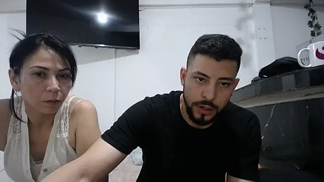 yohacriss online show from 8, 10, 2025