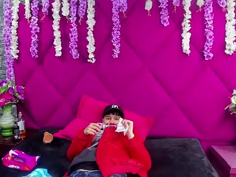 Snapshot of Bruno_Cruzz chatting on 25, 9, 2025 Bruno Cruzz online show from 25, 9, 2025