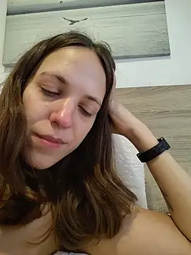 Snapshot of lauflor chatting on 11, 5, 2026 lauflor online show from 11, 5, 2026