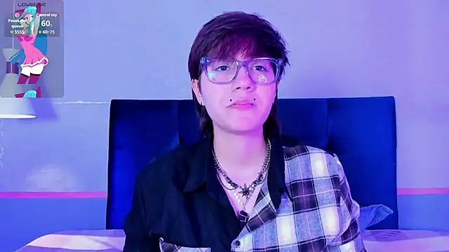 Tsuki Maru online show from 5, 2, 2026