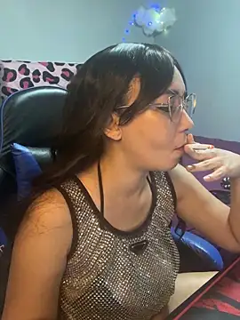 Snapshot of aliciaxul chatting on 1, 10, 2025 aliciaxul online show from 1, 10, 2025