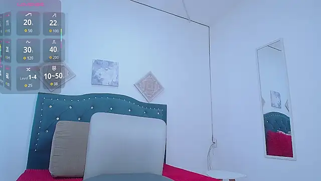 Snapshot of IamBunny_f_w chatting on 8, 11, 2025 IamBunny f w online show from 8, 11, 2025