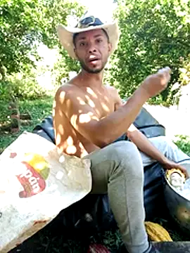 Snapshot of AlphaAlterX chatting on 15, 12, 2025 AlphaAlterX online show from 15, 12, 2025