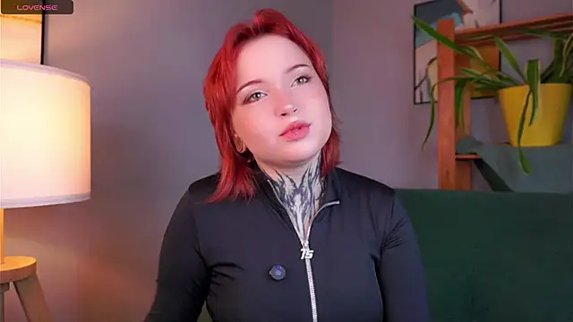 Snapshot of MarnaHarbor chatting on 1, 10, 2025 MarnaHarbor online show from 1, 10, 2025