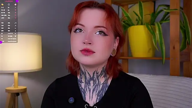 Snapshot of MarnaHarbor chatting on 18, 10, 2025 MarnaHarbor online show from 18, 10, 2025