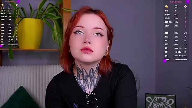 Snapshot of MarnaHarbor chatting on 19, 10, 2025 MarnaHarbor online show from 19, 10, 2025