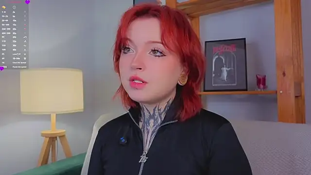 Snapshot of MarnaHarbor chatting on 6, 11, 2025 MarnaHarbor online show from 6, 11, 2025