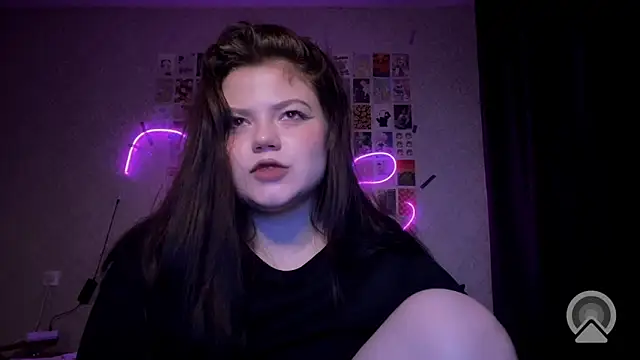 Snapshot of GoddessDarina chatting on 9, 9, 2025 GoddessDarina online show from 9, 9, 2025