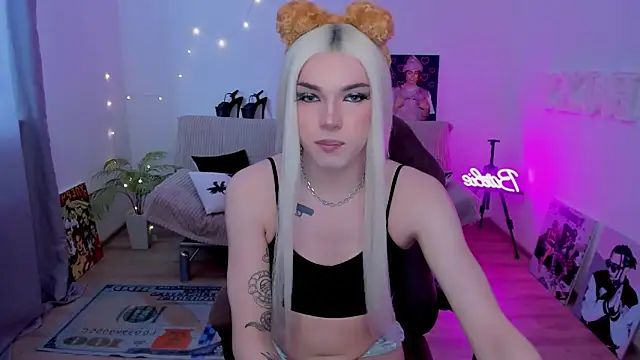 YourTrixie online show from 8, 2, 2026