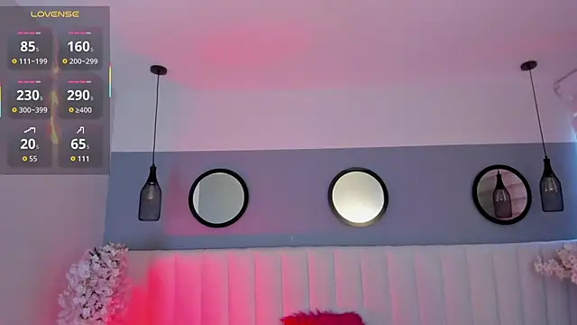 Mila Hank  online show from 9, 11, 2025