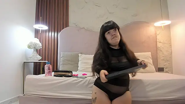 PamelaBonnet mml online show from 9, 2, 2026