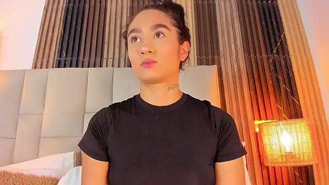 Nicolqueen  online show from 16, 4, 2026