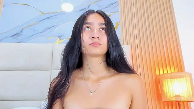 Snapshot of Nicolqueen_ chatting on 20, 4, 2026 Nicolqueen online show from 20, 4, 2026