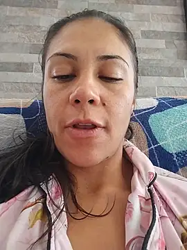 KittyHoleshot87 online show from 5, 2, 2026