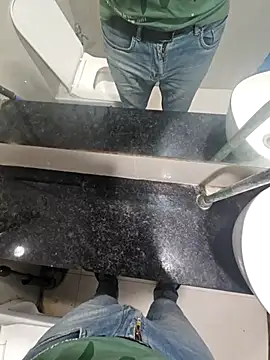 Snapshot of Gamecoc chatting on 27, 10, 2025 Gamecoc online show from 27, 10, 2025