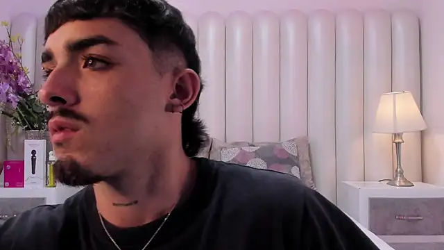 NikoStone  online show from 22, 4, 2026