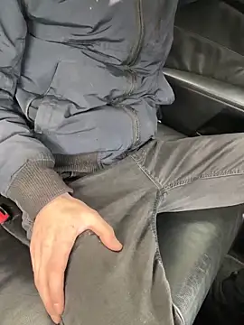 Snapshot of bmwe71 chatting on 11, 2, 2026 bmwe71 online show from 11, 2, 2026