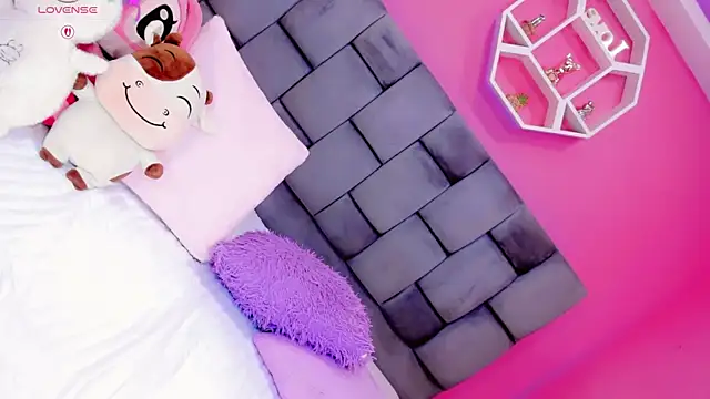 Nauthy girl online show from 19, 3, 2026