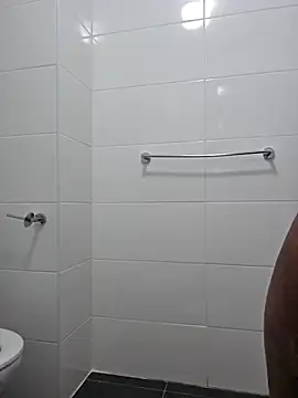 Snapshot of trickyOne chatting on 2, 11, 2025 trickyOne online show from 2, 11, 2025