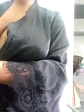 Snapshot of trickyOne chatting on 15, 11, 2025 trickyOne online show from 15, 11, 2025