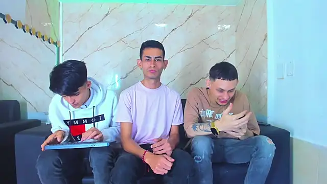 Golldens Dreamss online show from 28, 11, 2025