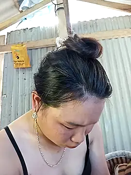 may-squirl online show from 23, 9, 2025