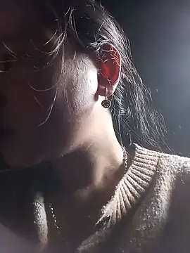 may-squirl online show from 18, 11, 2025