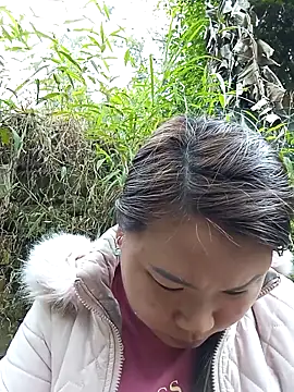 may-squirl online show from 18, 12, 2025