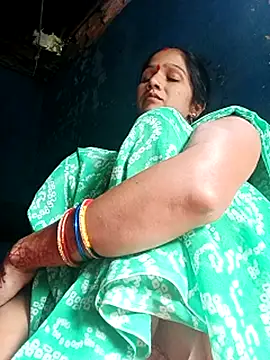 Snapshot of Jooli_xx chatting on 12, 9, 2025 Jooli xx online show from 12, 9, 2025