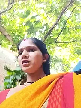 Snapshot of Jooli_xx chatting on 22, 9, 2025 Jooli xx online show from 22, 9, 2025