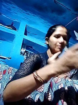 Snapshot of Jooli_xx chatting on 28, 9, 2025 Jooli xx online show from 28, 9, 2025