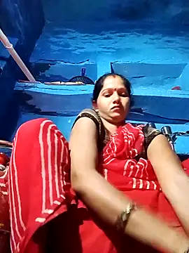 Snapshot of Jooli_xx chatting on 5, 10, 2025 Jooli xx online show from 5, 10, 2025