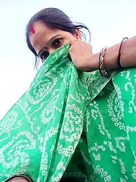 Snapshot of Jooli_xx chatting on 8, 10, 2025 Jooli xx online show from 8, 10, 2025