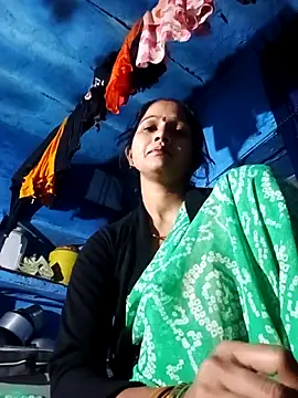 Snapshot of Jooli_xx chatting on 16, 10, 2025 Jooli xx online show from 16, 10, 2025