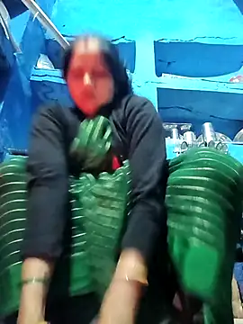 Jooli xx online show from 25, 2, 2026