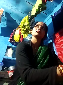 Jooli xx online show from 4, 3, 2026